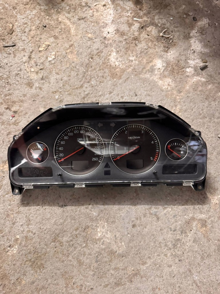 фото №1, Volvo xc90 2005 счетчик / спидометр