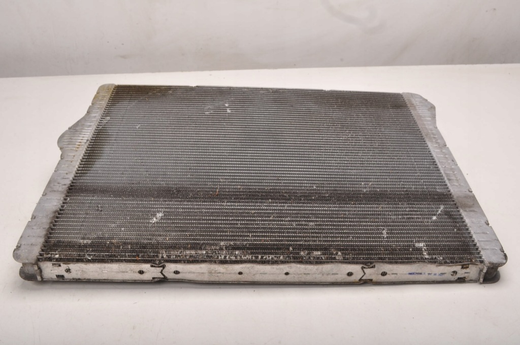 Bmw f80 f82 f83 f87 3.0 радиатор воды 2284607 czytaj описание Киев