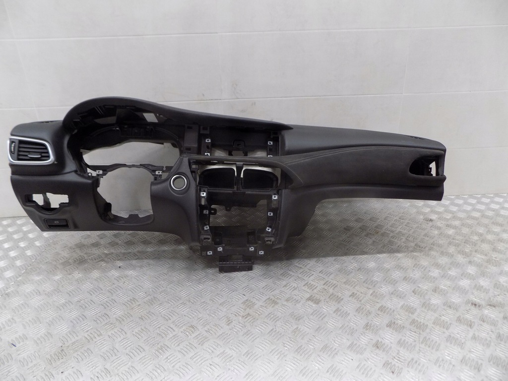 фото №9, Infiniti q30 консоль приборная панель ремни подушки безопасности nieregenerowana