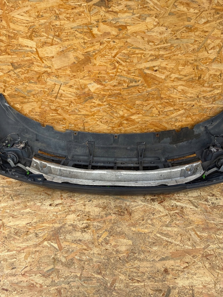 фото №8, Audi a4 b6 бампер перед передний противотуманная фара