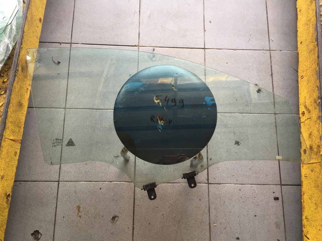 фото №1, Kia rio v 2017- стекло дверь правая перед