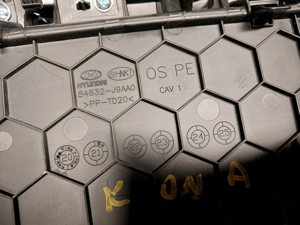 фото №6, Рамка панель рычаг переключения передач передач подогрев сидений hyundai kona i 84632-j9aa0