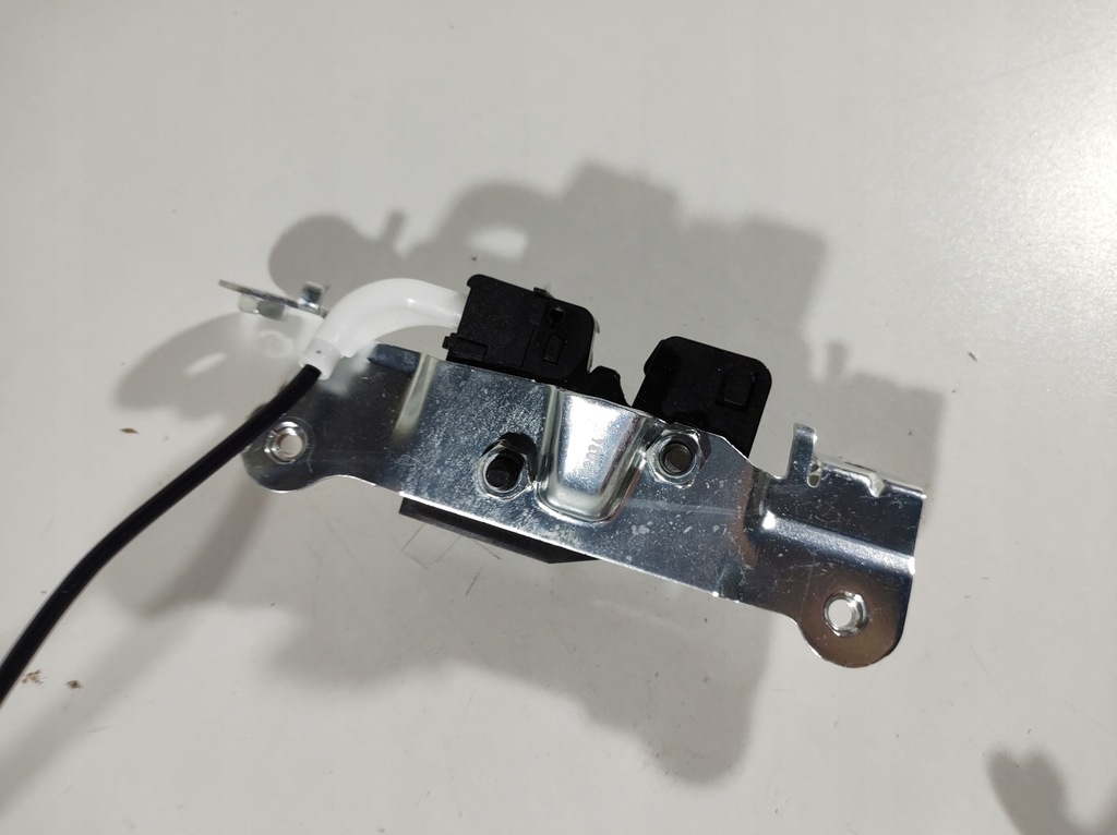 фото №6, Volvo s60 ii 13r- замок відкривання сидіння