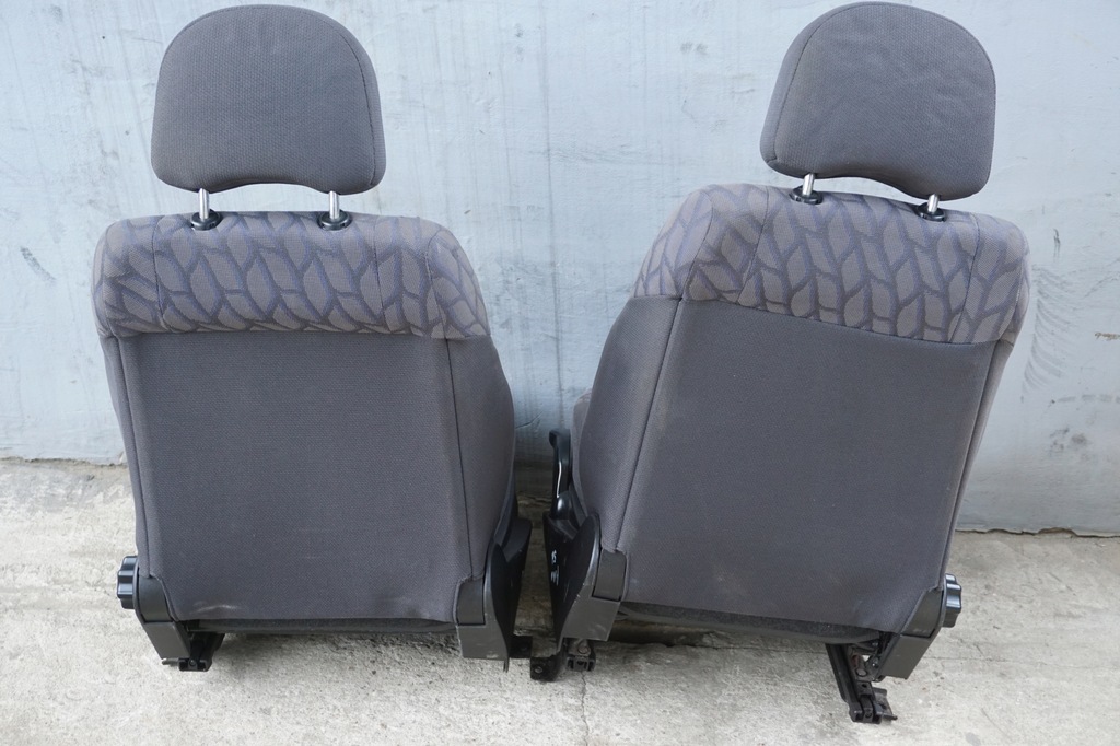 фото №12, Mitsubishi pajero pinin сиденье сиденья перед 5d eu комплект