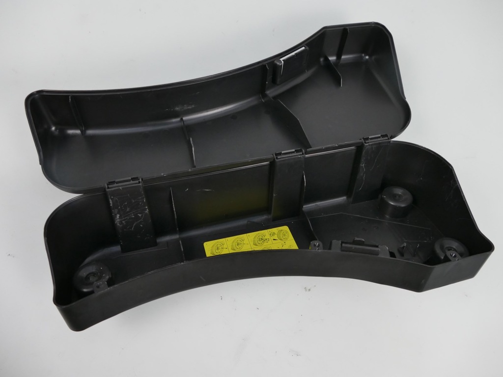 фото №1, Audi a8 d3 корпус домкрата бардачок na домкрат