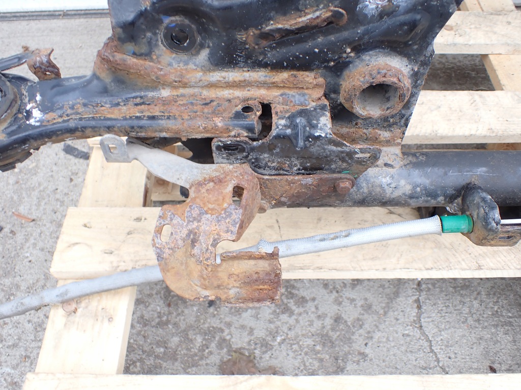 фото №10, Подрамник задняя балка задняя подвеска citroen ds5 hybrid europa