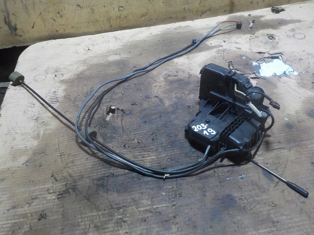 фото №1, Замок дверь правый перед 5 pin mercedes c w203 2.0b