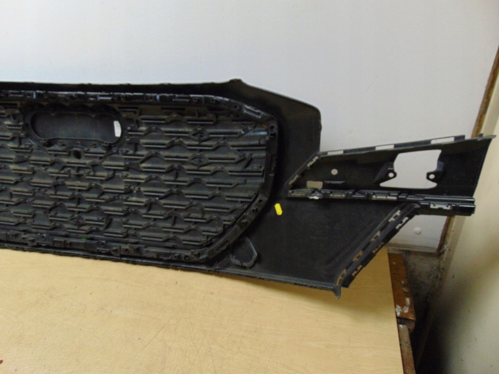 фото №13, Решітка радіатора решітка радіатора audi q4 e-tron оригінал емблема