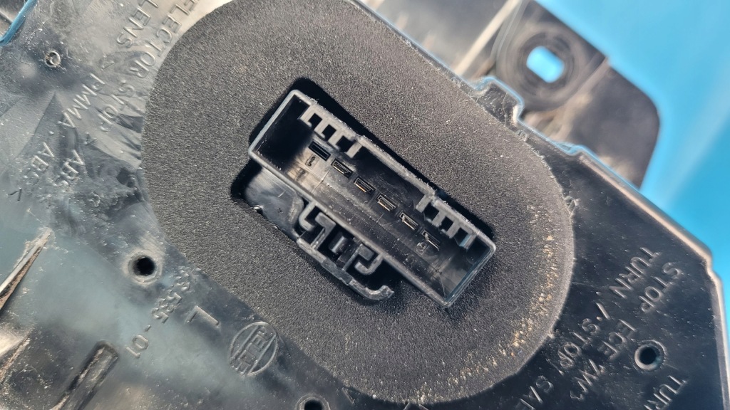 Bmw x3 g01 lci sdrive30i 23r лампа лівий задній led 9463049 przerabiana з америка в Україні