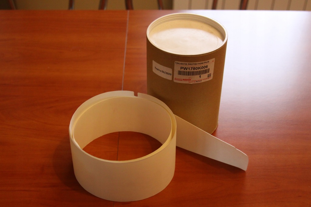 фото №1, Пленка защитная край крышки toyota hilux viii