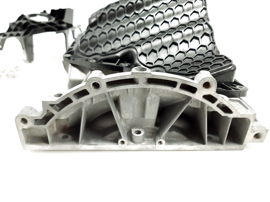 Поддон масляная audi a6 c7 1.8 tfsi cyg 06l103598c 06l103603af Недорого