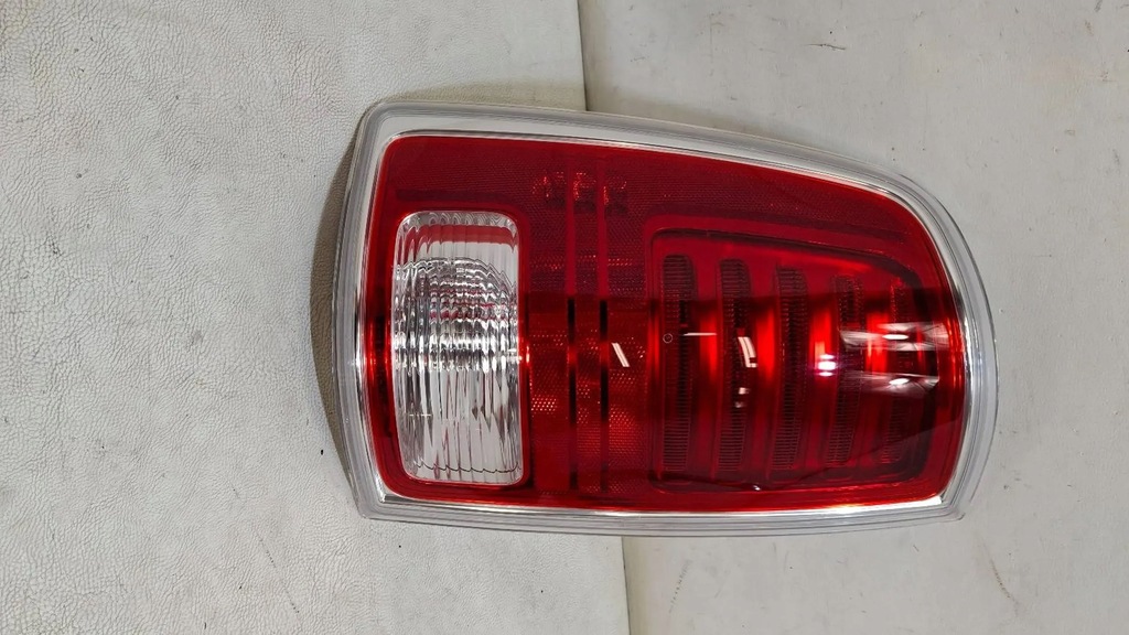 фото №1, Лампа ліва задня задня dodge ram 1500 sport оригінальна