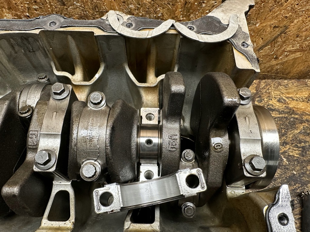 фото №13, Блок двигуна dół wał поршні 1.2 puretech hm01 10b217