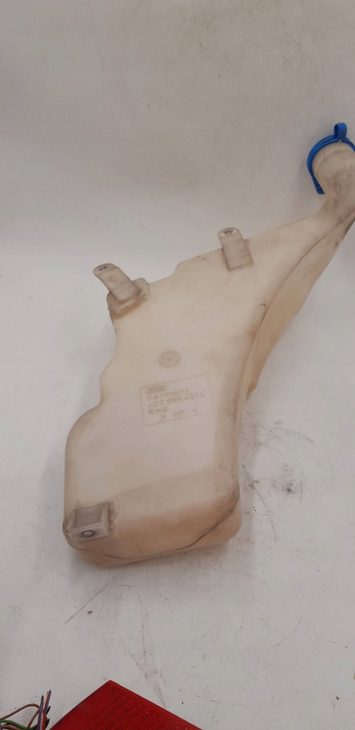 фото №10, Audi a8 s8 d2 4d бак рідина do омивача скло передньої / лобове