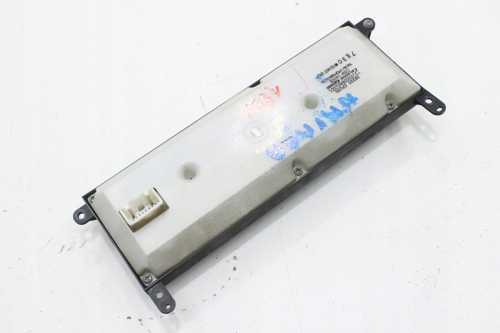 фото №7, Navara d40 панель радио 28395ep005