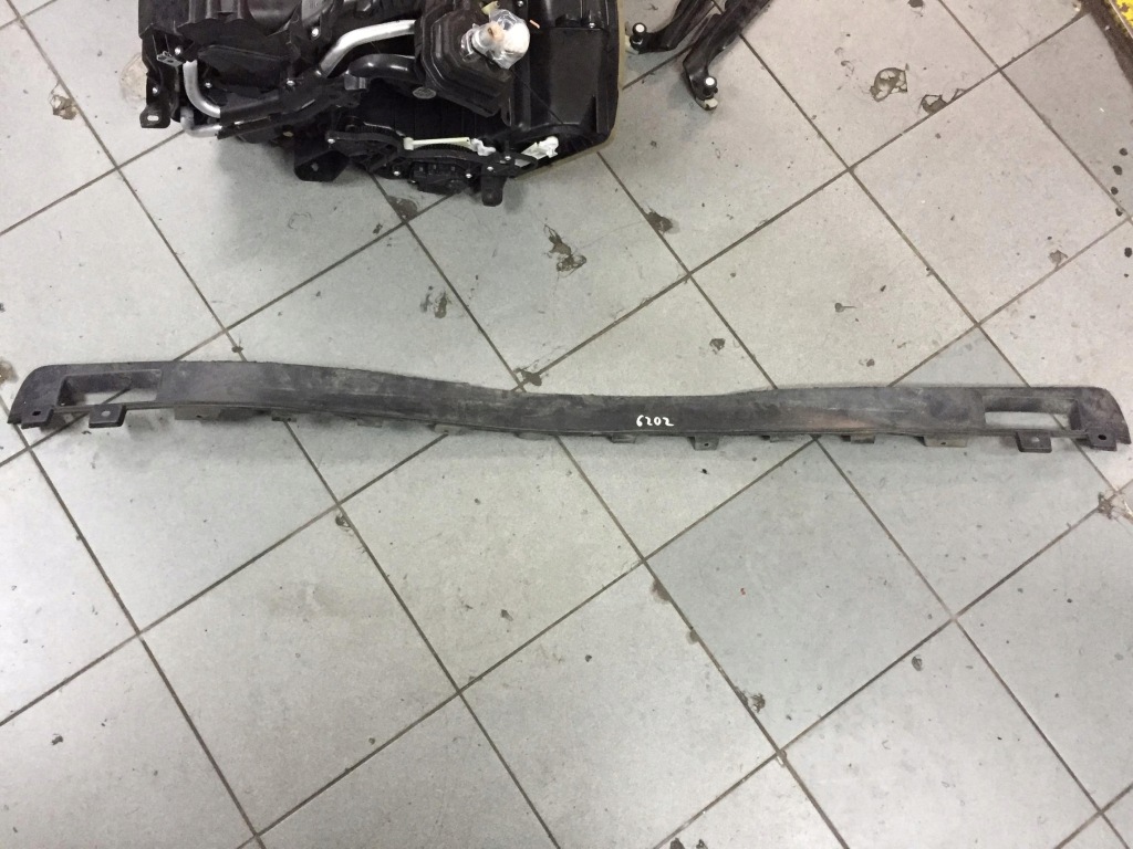 фото №1, Transit tourneo courier 14- накладка бампера задняя