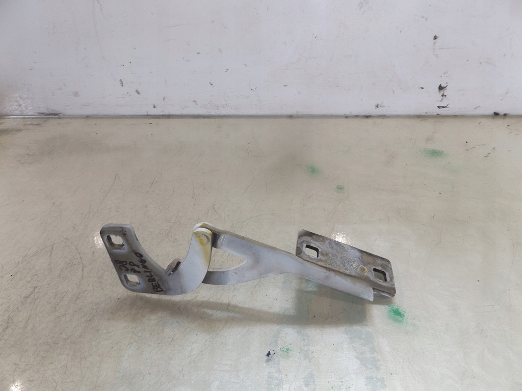 фото №1, Berlingo i lift петля капот правый перед