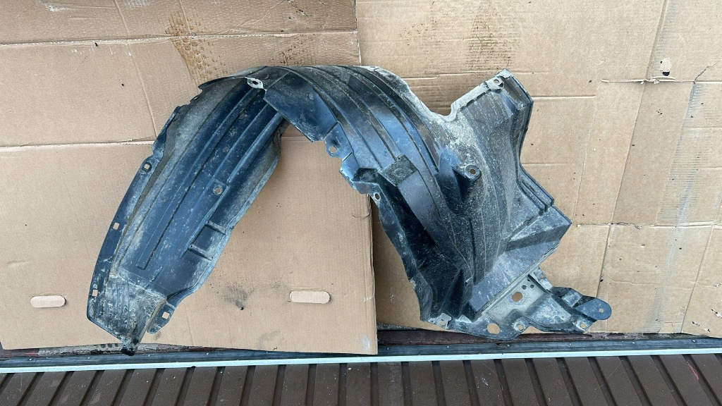 фото №1, Підкрилок правий перед toyota hilux viii 24-