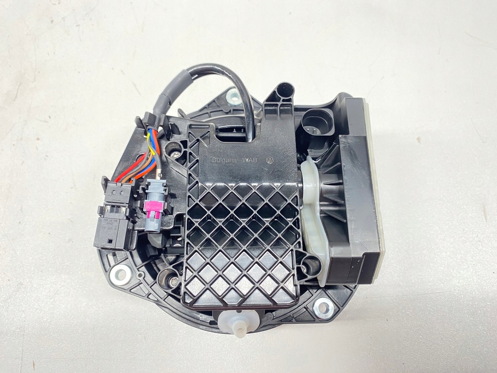 фото №10, Камера ручка крышки задняя задний vw passat b8 3g0 lift arteon