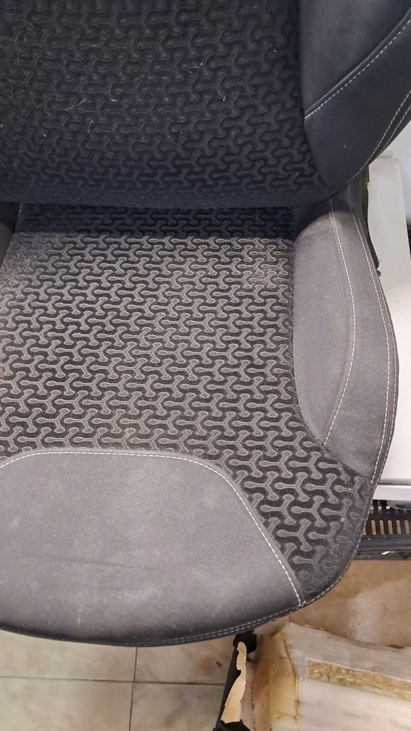 фото №5, Citroen c3 ii обшивка сиденье сиденье + спинка