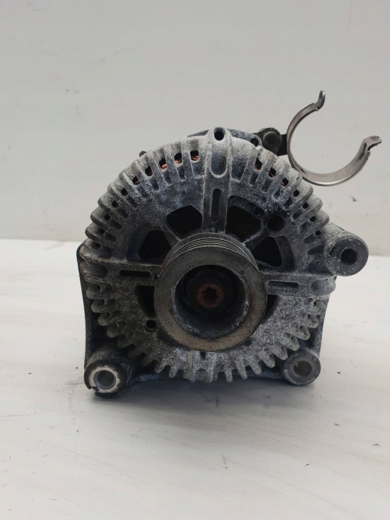 фото №1, Bmw 7 e65 e66 2005 генератор