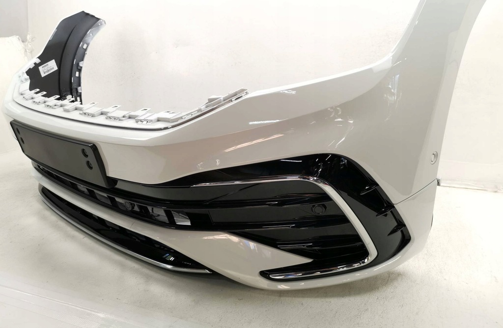 фото №13, Бампер перед vw tiguan ii 5na 6xpdc lc9a r-line
