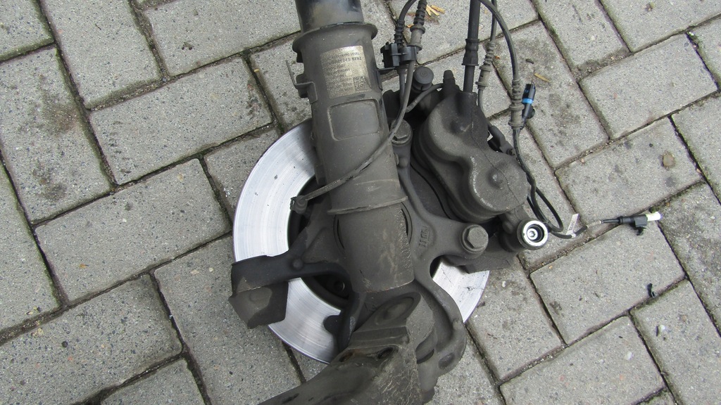 фото №4, Mercedes sprinter 907 910 2.0 cdi ступица поворотный кулак правая перед