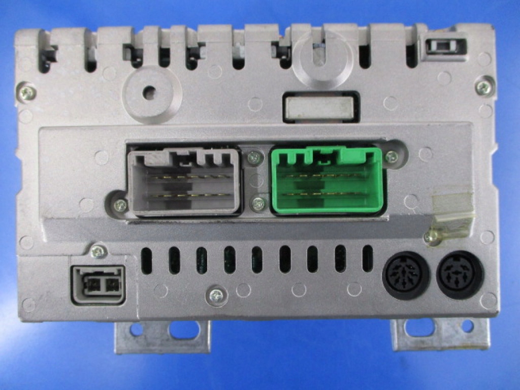 фото №3, Volvo v70 ii 00-05r радио радиопроигрыватель cd 8651152-1 оригинал