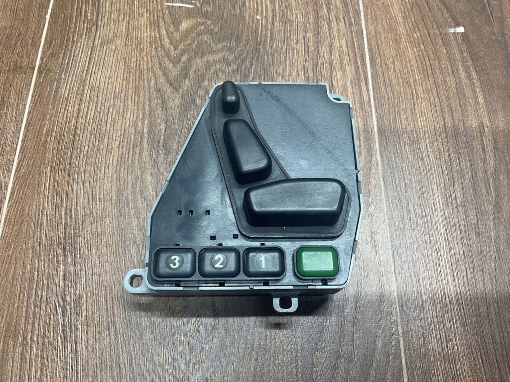 фото №1, Кнопки управление lewego сиденье mercedes-benz sl r129 1298202110 3.0l