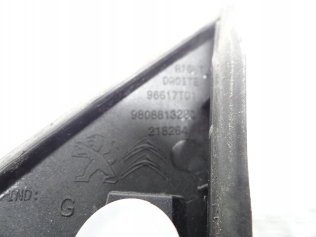 фото №6, Citroen jumpy iii правая заглушка треугольник крыла передний 9808813280