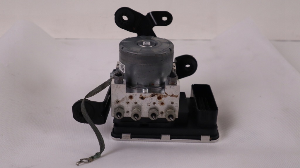 фото №1, Volvo xc60 ii 2.0 d4 насос abs 32214772