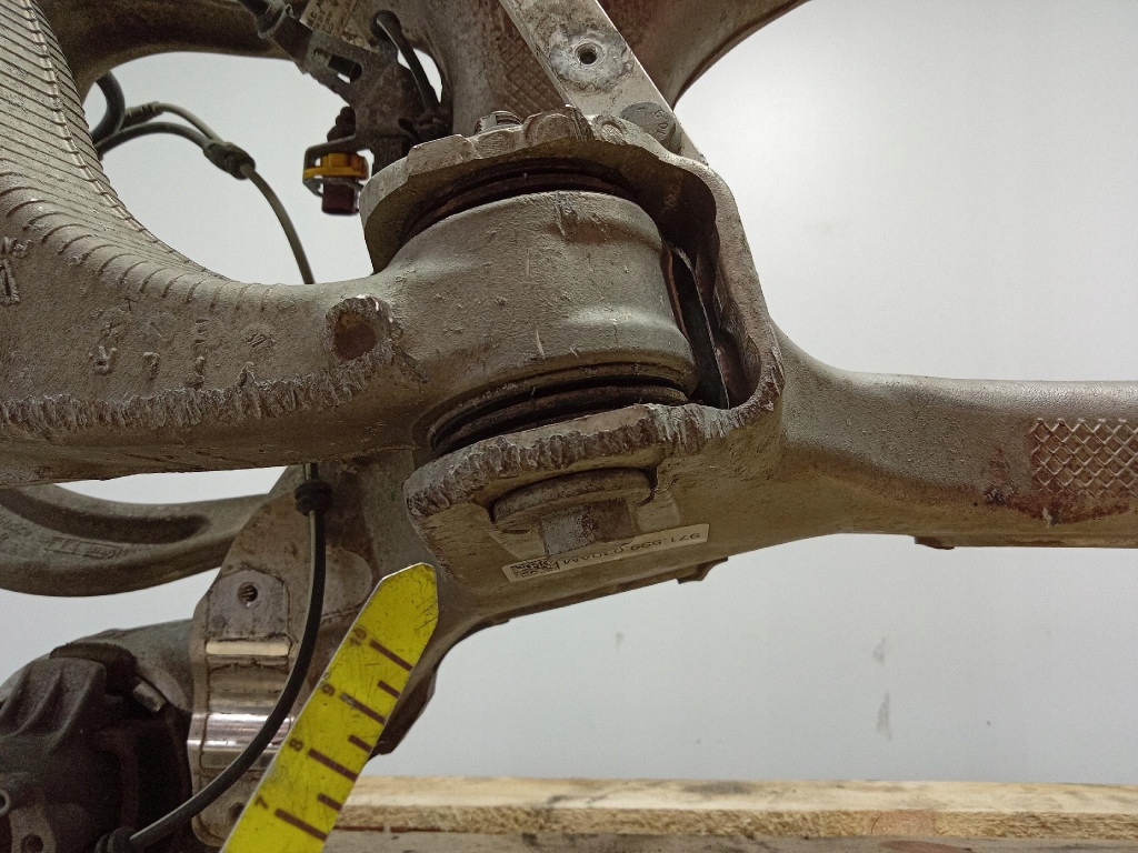 фото №12, Porsche panamera 971 підрамник балка підвіска задня 971599030am