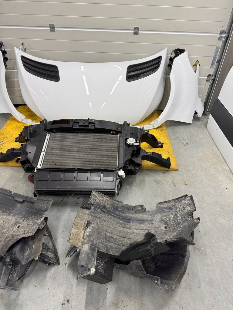 фото №9, Перед kompletny sprinter 907 910 2.2 капот бампер pas лампы pas радиатор