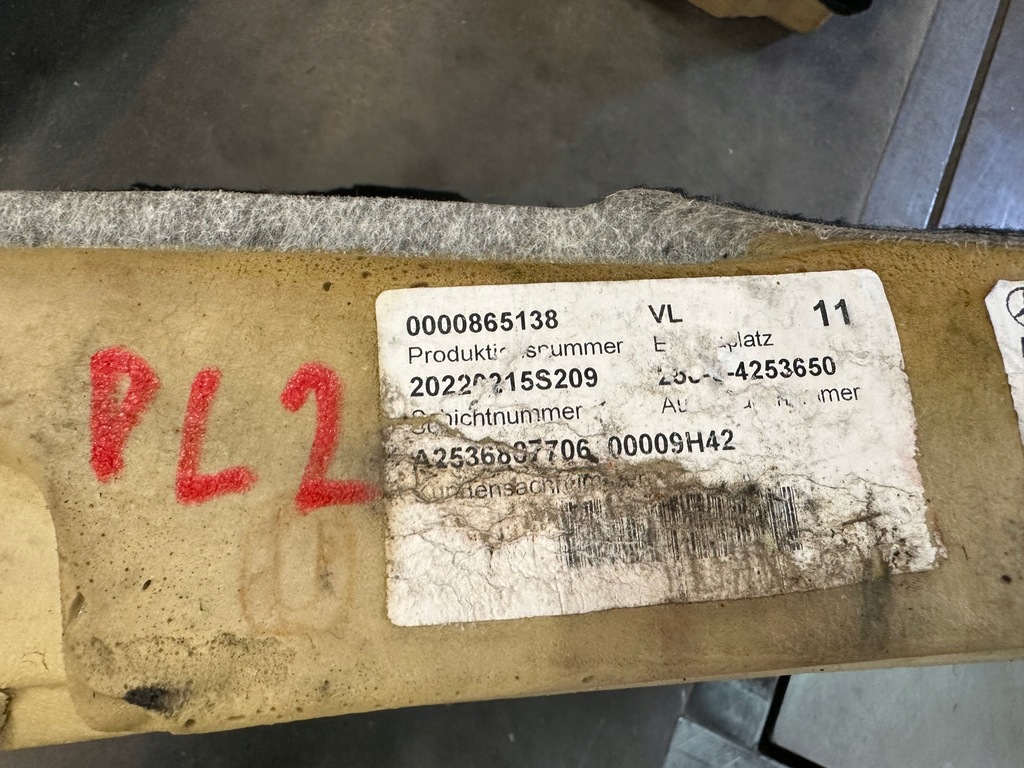 фото №6, Mercedes glc w253 обшивка коврик пол a2536806906 a2536807706