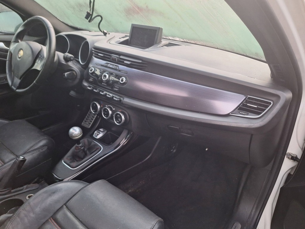 Купить Alfa romeo giulietta 940 подушки безопасности воздушные подушка безопасности приборная панель панель  приборная панель