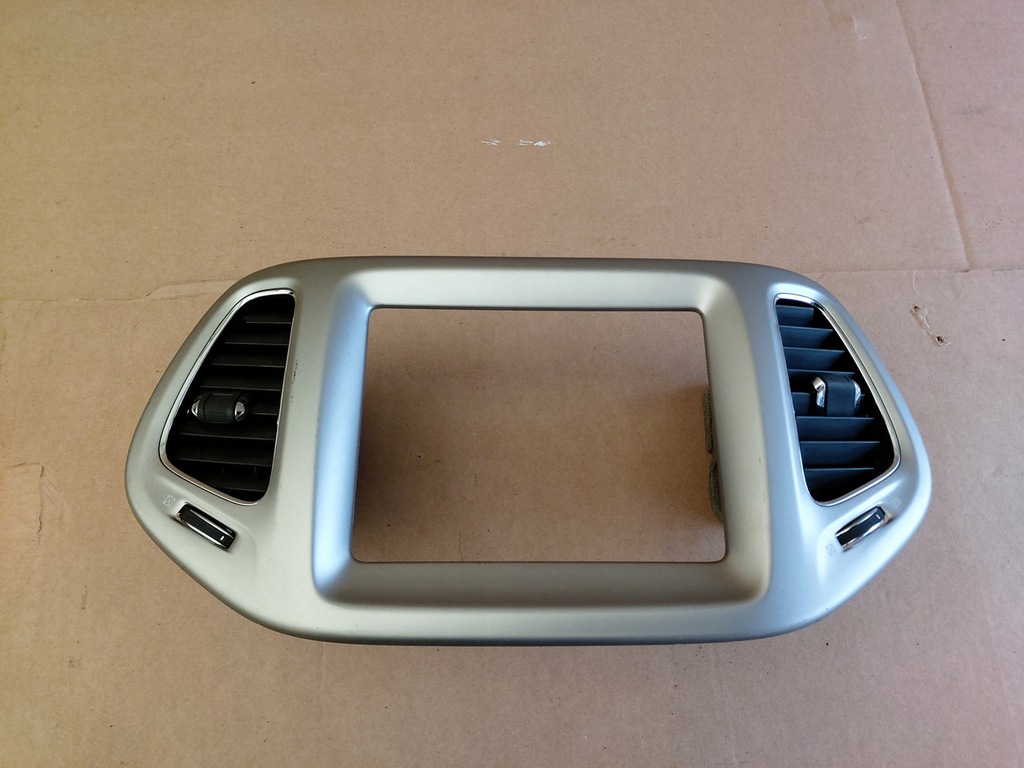 фото №1, Jeep compass ii рамка