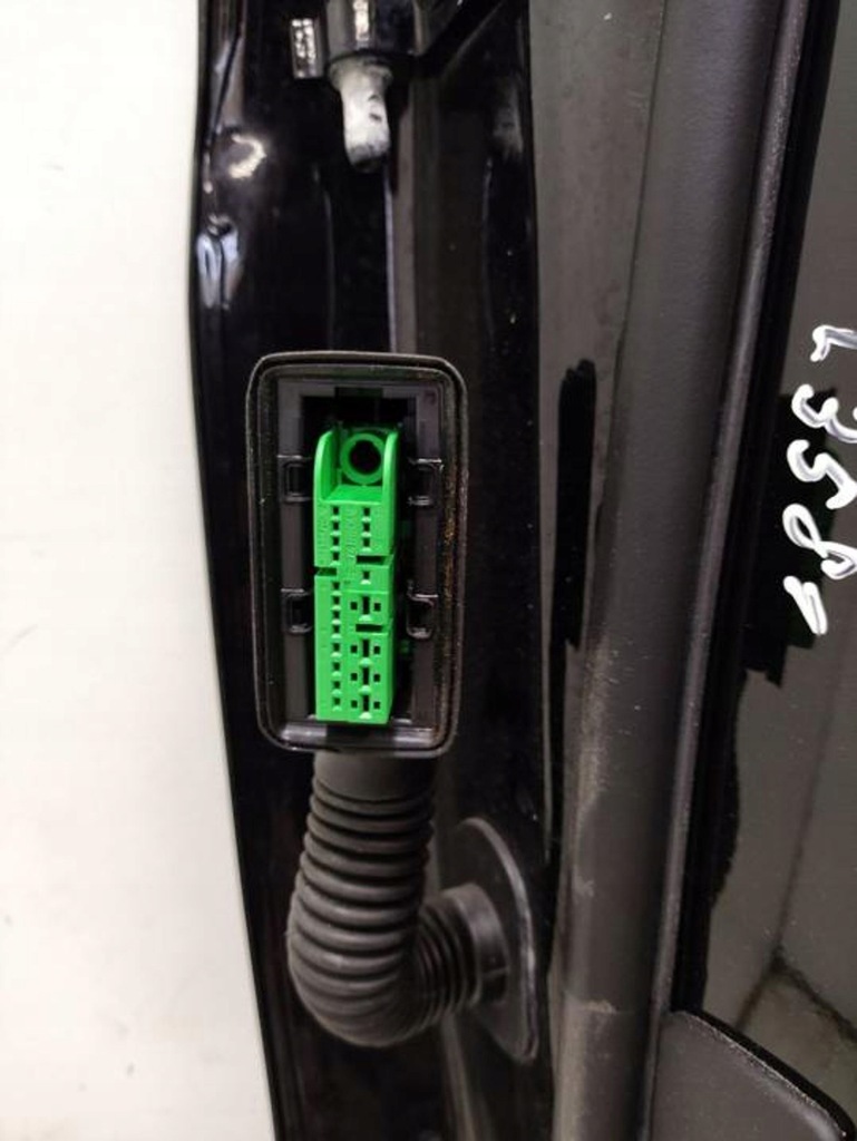 фото №8, Porsche panamera 971 2018 дверь