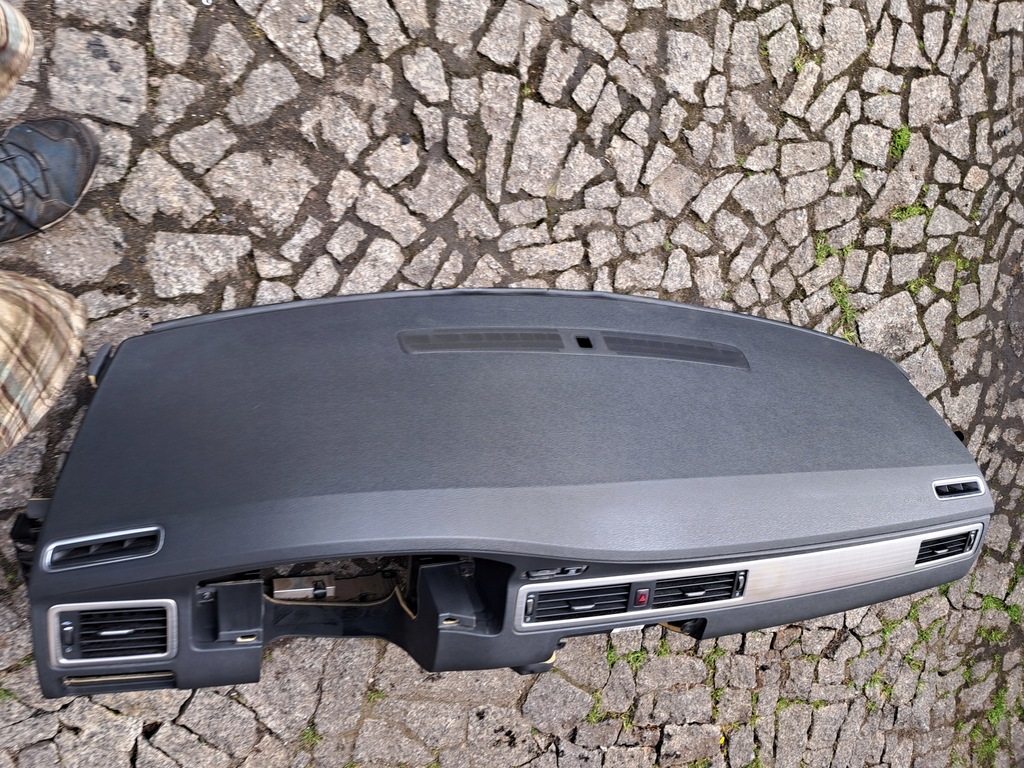 фото №5, Volvo v70 iii xc70 ii s80 lift 07- панель приладів консоль подушка przed lift ładna