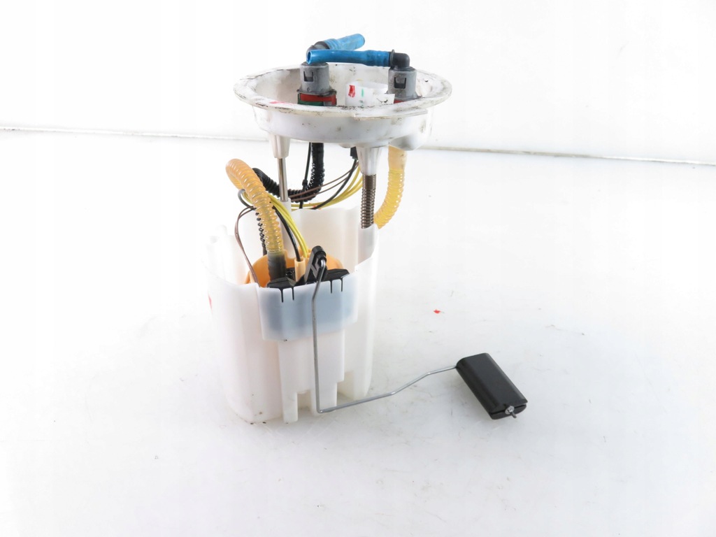 фото №1, Насос топлива bmw 2 f45 218 d 7300483