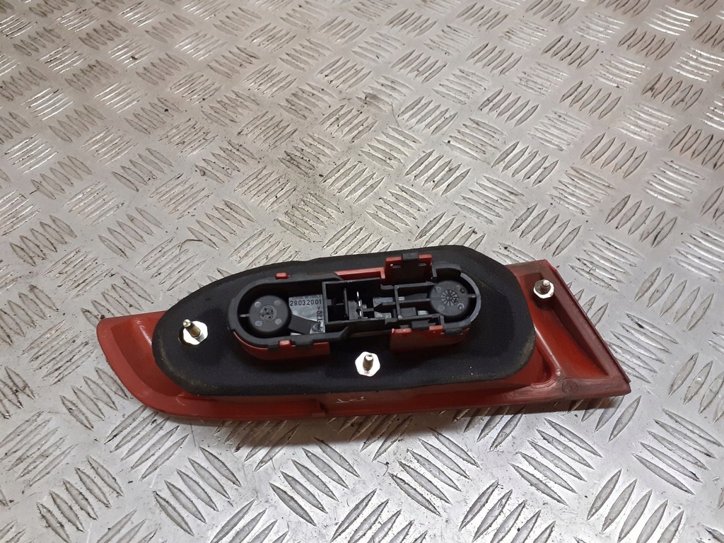 фото №2, Лампа права задня w кришка багажника alfa romeo 156