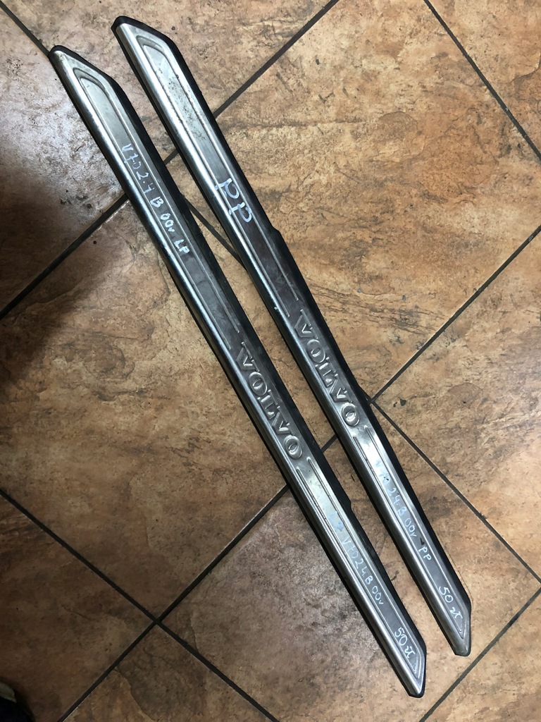 фото №1, Volvo v70 2.4b молдинг накладка поріг перед