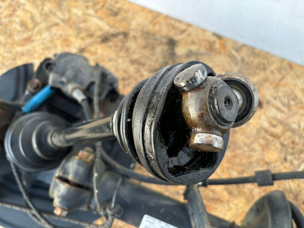 фото №5, Bmw x3 e83 x-drive поворотный кулак перед левая - 16419