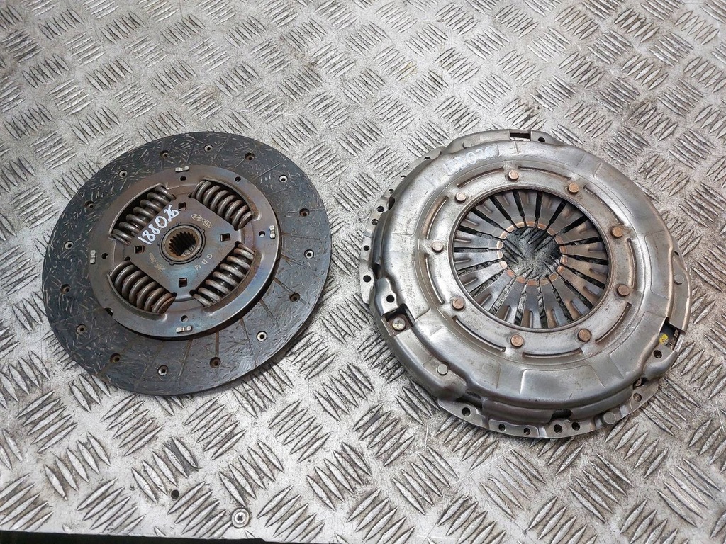 фото №1, Сцепление диск + прижим hyundai i30 i lift 1.6 crdi