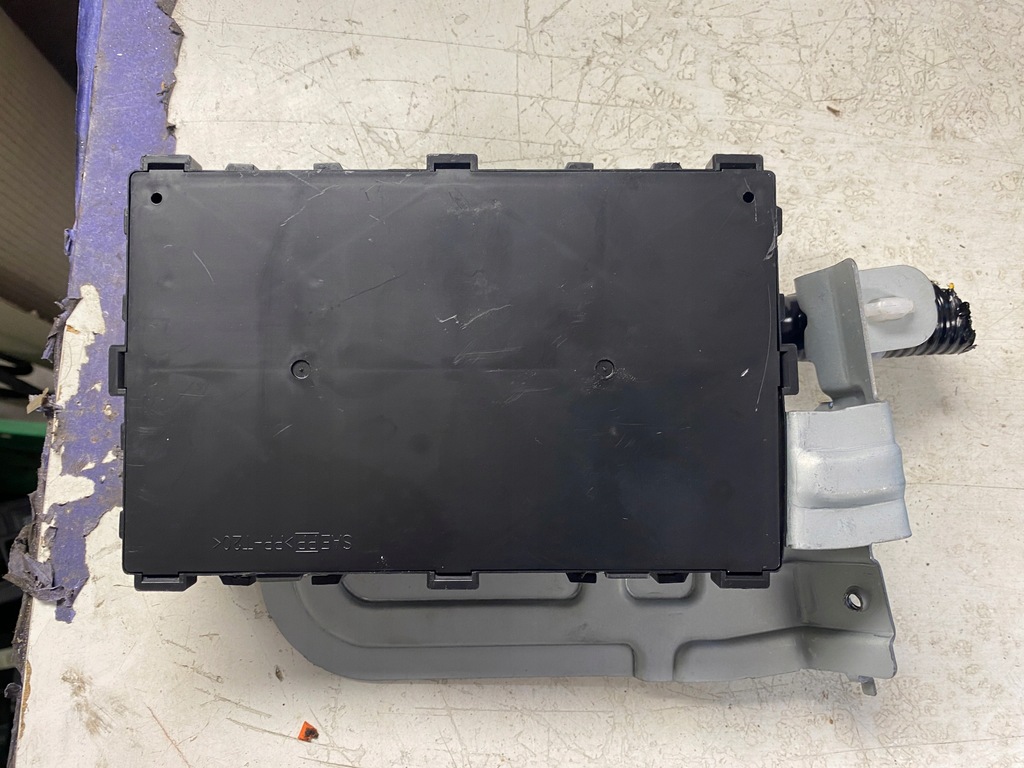 фото №1, Nissan leaf i модуль bcm 284b1 4np0a