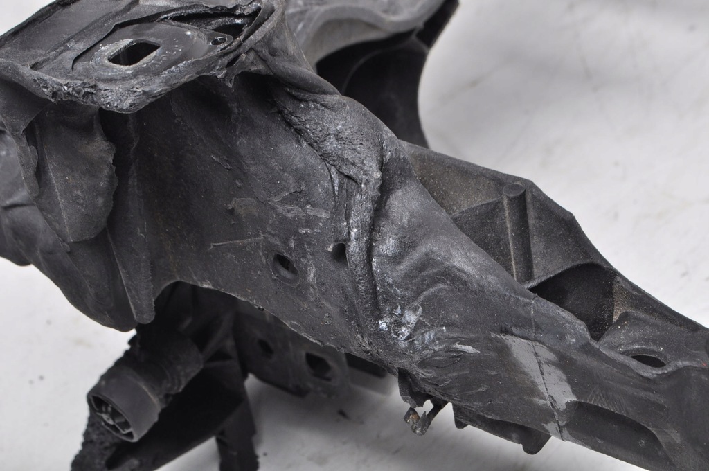 фото №9, Bentley bentayga 4.0 tdi pas передній підсилювач