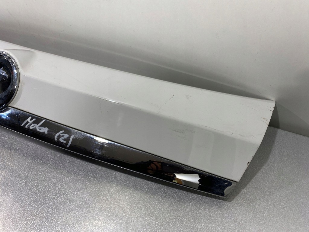 2014 opel mokka молдинг освещение номерного знака 95093299 Киев