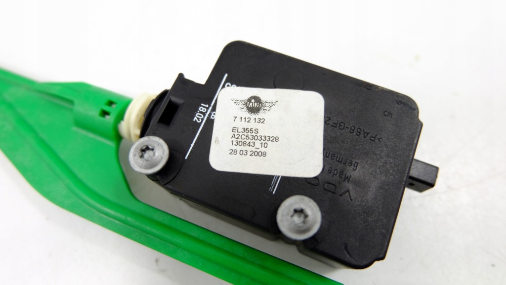 фото №4, Mini cooper r52 cabrio привод крышка заливной топлива 7112132