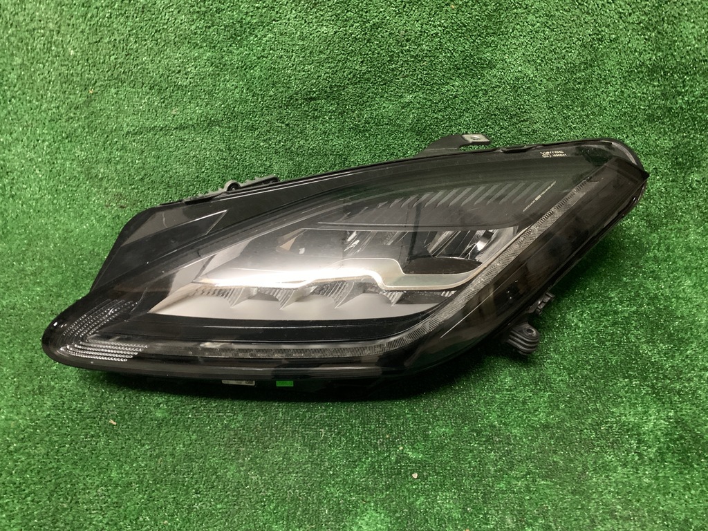 фото №4, Jaguar e-pace капот