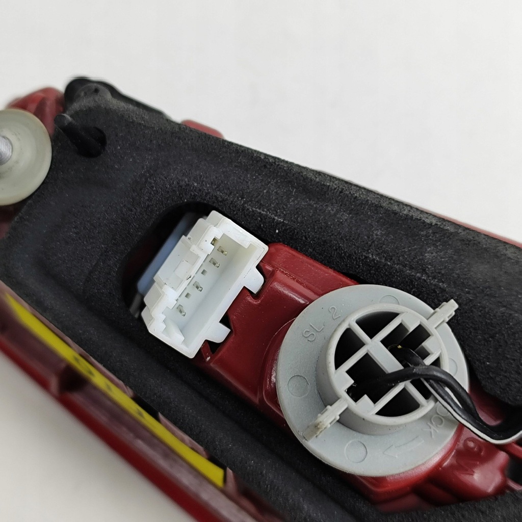 фото №7, Kia soul 2019 левая сторона лампы задний крышки багажника