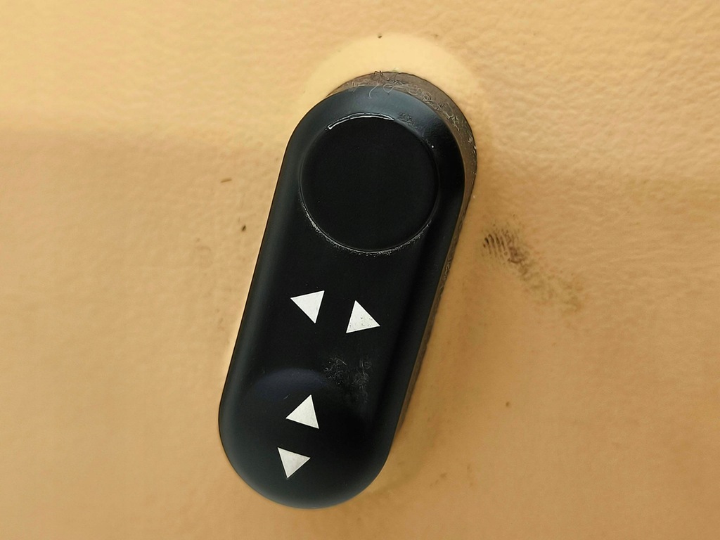 фото №15, Maserati quattroporte переключатель регулировки сиденье 2005 50808705